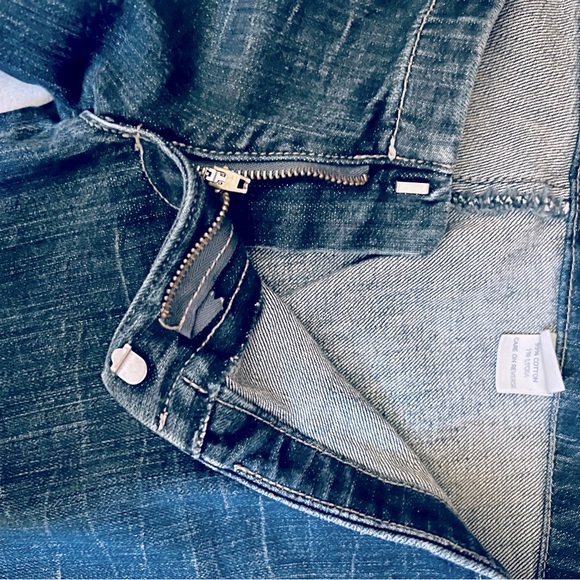 Frankie B enlarge flare jeans. Low rise, Size 4. Vintage. Excellent condition. - Picture 2 of 10